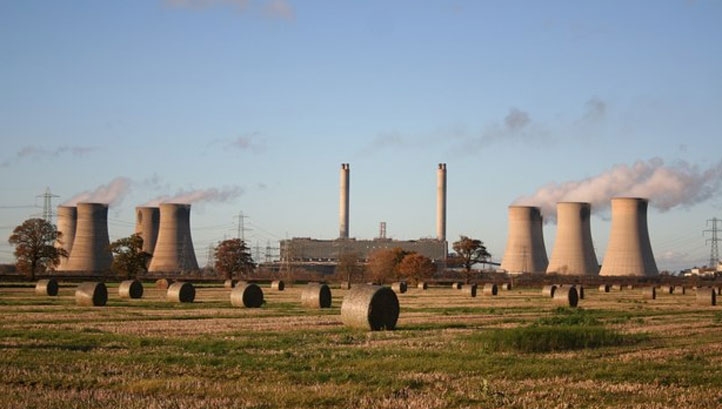 Pictured: The West Burton A coal power plant in Nottinghamshire. Image: Richard Croft, CC ShareAlike 2.0, geograph commons
